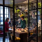 Victoria Palace Hotel