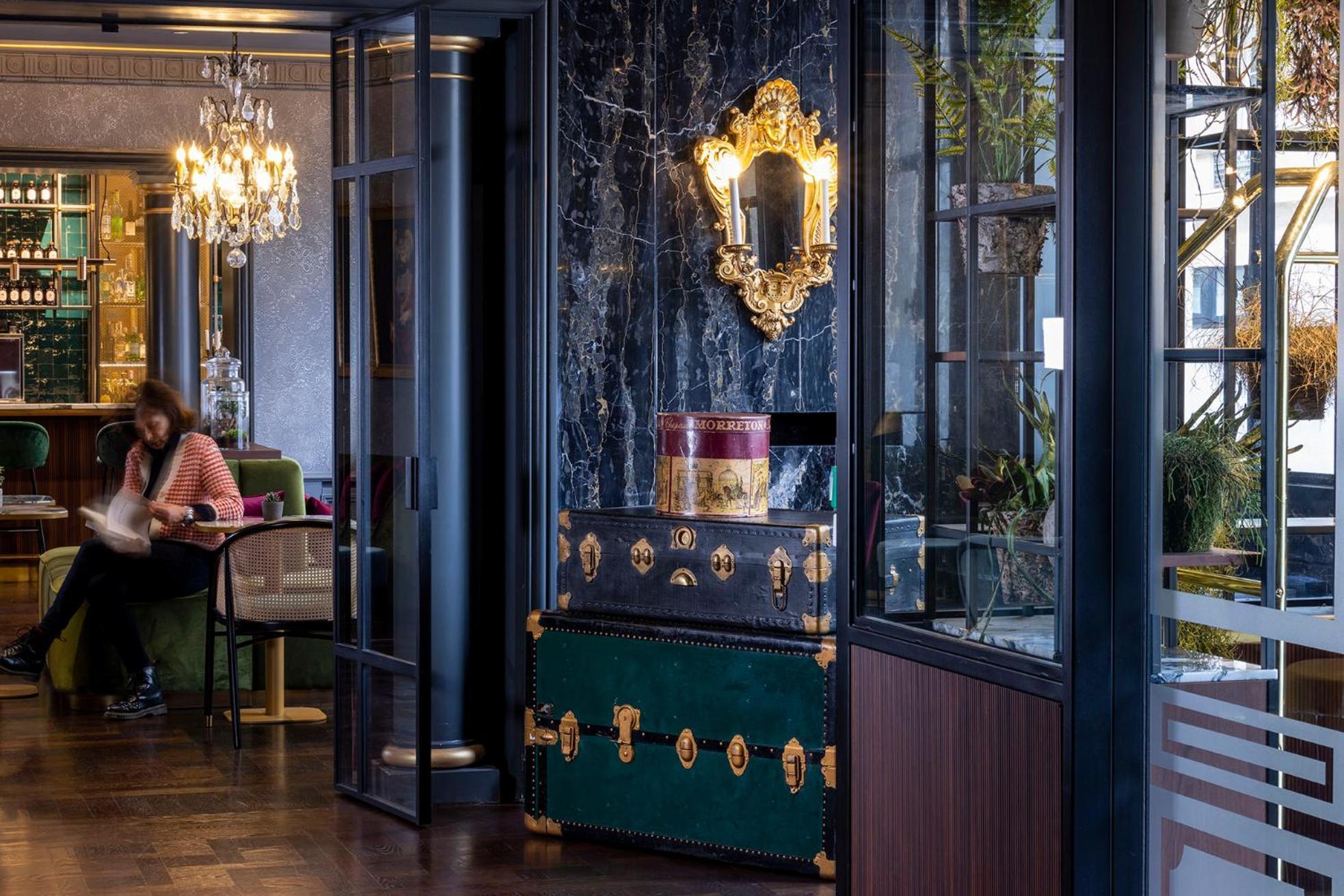 Victoria Palace Hotel 4*