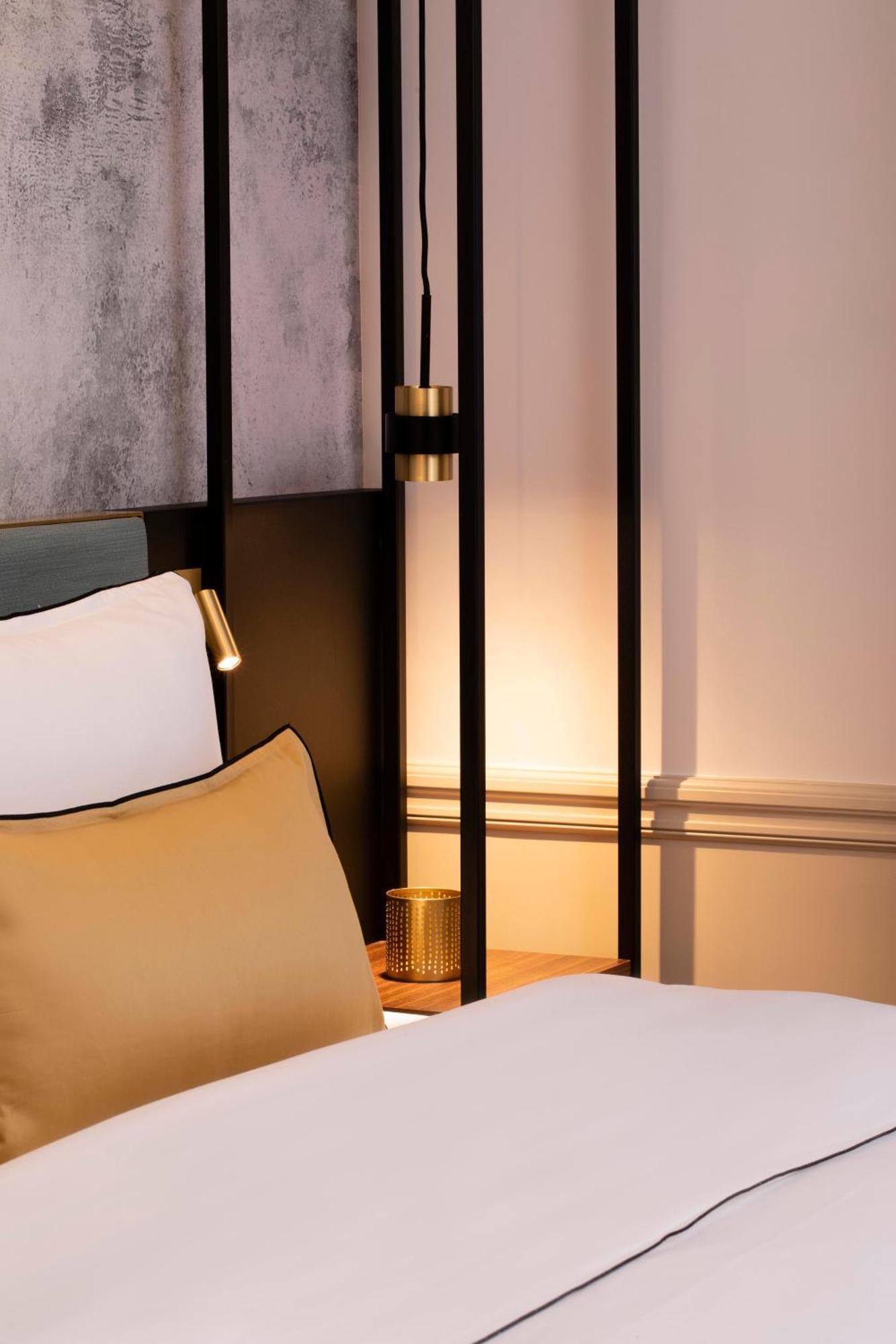 Victoria Palace Hotel