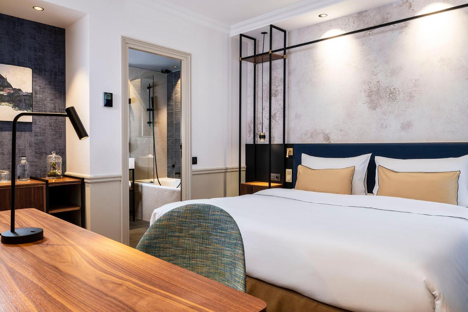 Victoria Palace Hotel 4*